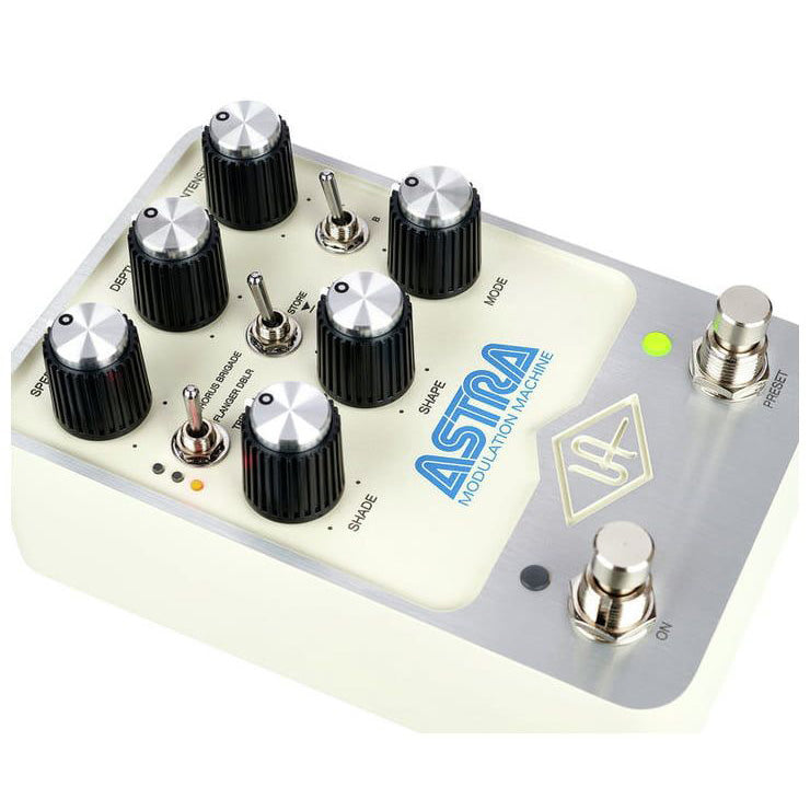UNIVERSAL AUDIO Astra Modulation Machine