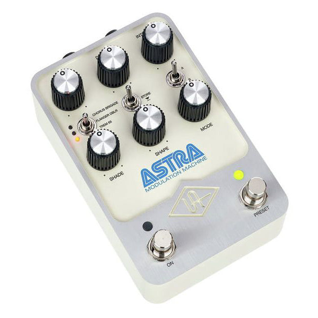 UNIVERSAL AUDIO Astra Modulation Machine