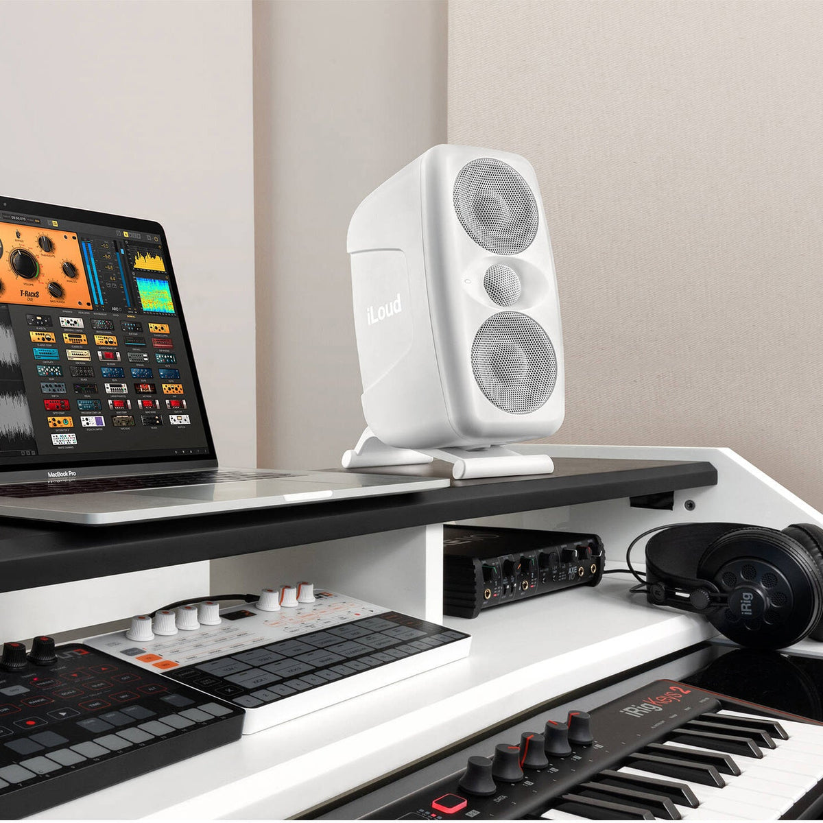 IK Multimedia iLoud MTM White 2-way MTM Active Studio Monitor