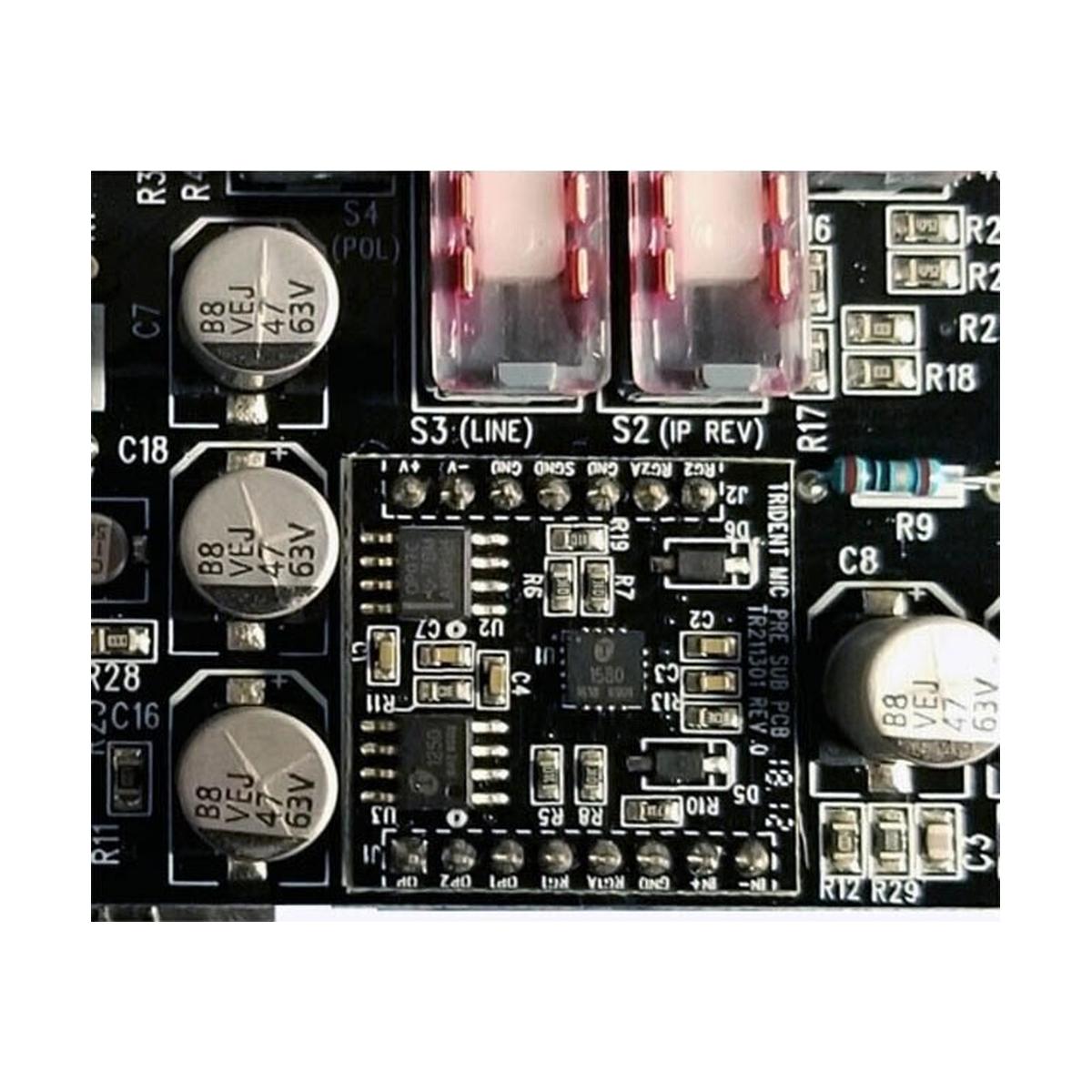 Trident 16 Channel 8 Buss Console With LED Meter Bridge